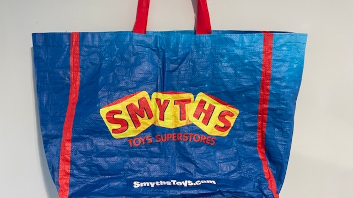 POL-WL: Nach Raubüberfall auf Juwelier am 28.10.2024: Foto der mitgeführten Tasche veröffentlicht - Foto: presseportal.de