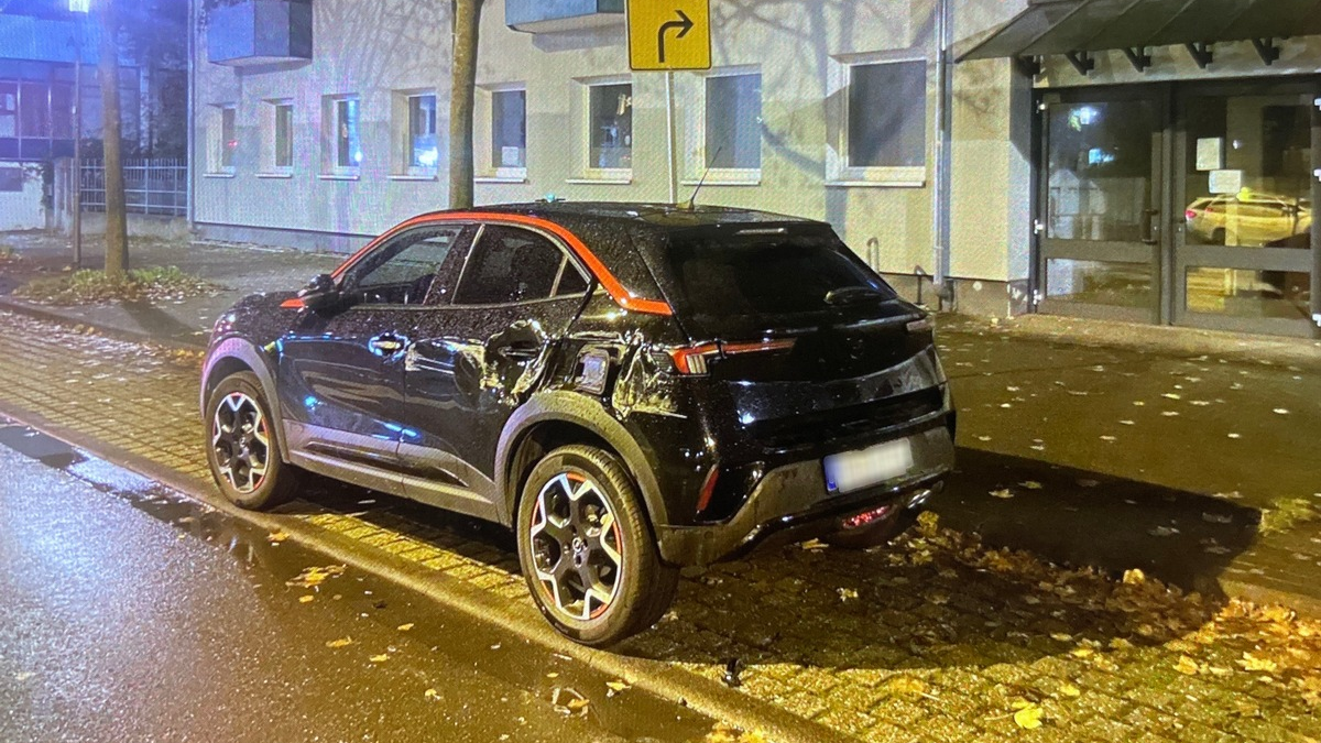 POL-KS: Linke Seite von geparkten Opel in Heßbergstraße beschädigt: Polizei bittet um Hinweise nach Unfallflucht - Foto: presseportal.de