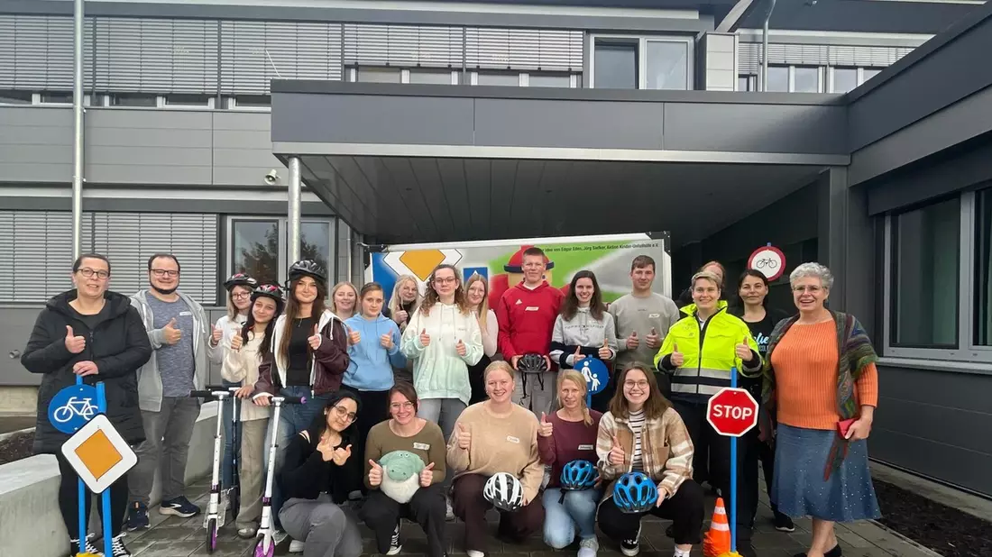 POL-EL: Erfolgreiche Ausbildung zur Fachkraft für Verkehrserziehung an der BBS Lingen, BBS Meppen und BBS Thuine - Bild: presseportal.de