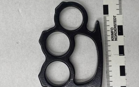 BPOL-H: Bundespolizei Flughafen Hannover: Schlagring in der Luftsicherheitskontrolle - Foto: presseportal.de BPOL-H: Bundespolizei Flughafen Hannover: Schlagring in der Luftsicherheitskontrolle - Foto: presseportal.de