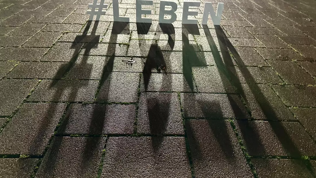 POL-DO: Funkeln im Dunkeln: Auch die Polizei lädt Eltern und Kinder zum Familiensonntag ins Dortmunder U ein - Bild: presseportal.de