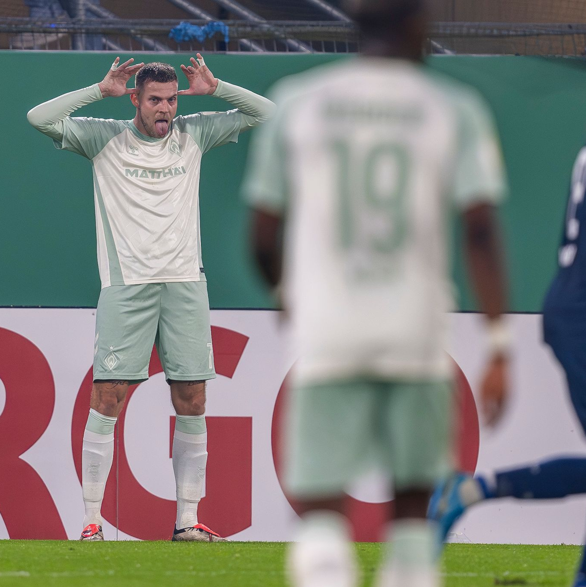 Werder Bremen macht in Paderborn einen wichtigen Schritt in Richtung Berlin. - Foto: David Inderlied/dpa
