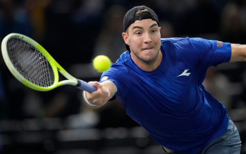 Alexander Zverev ist in Paris weiter auf Siegkurs. - Foto: Michel Euler/AP/dpa