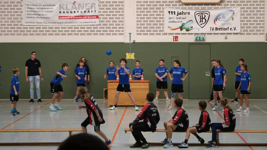 FW-OLL: Jahresabschluss bei der Jugendfeuerwehr: Sportwettbewerb und Mini-Olympiade - Bild: presseportal.de