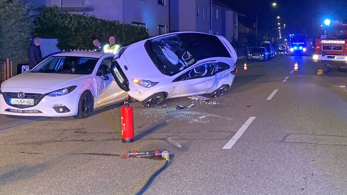 POL-PDNW: (Haßloch) Auto kippt fast um - Foto: presseportal.de