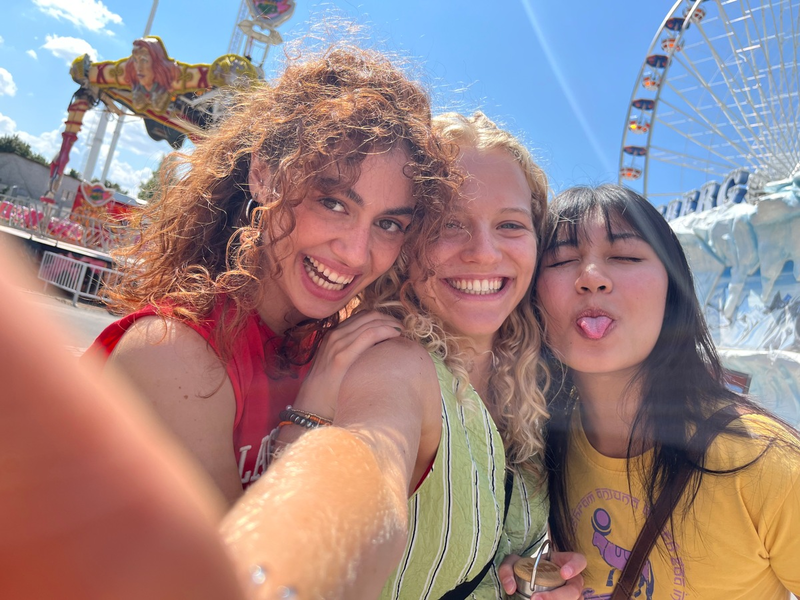 Drehschluss für MÄDCHEN MÄDCHEN / Erstes Foto jetzt verfügbar - Foto: presseportal.de