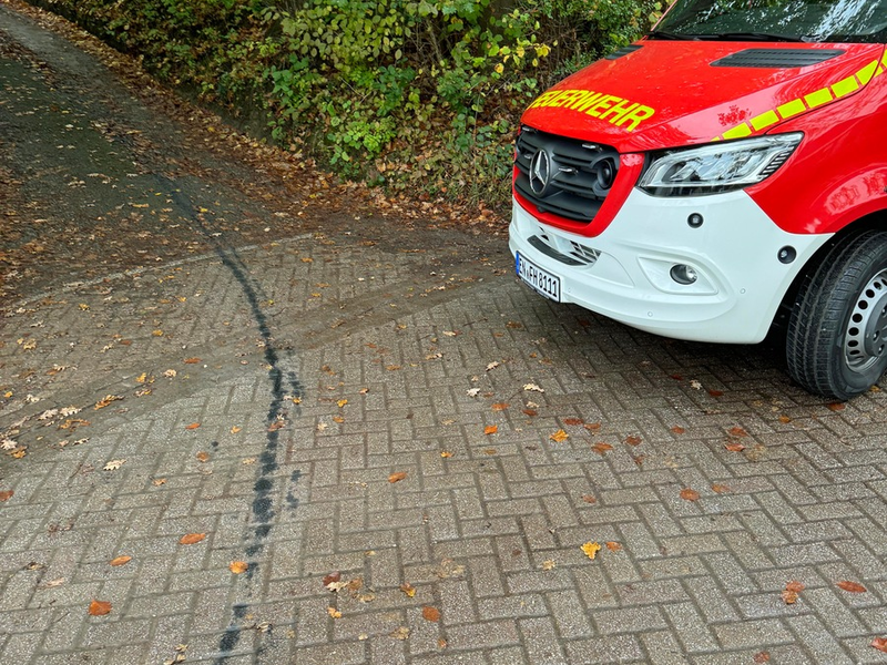 FW-EN: Feuerwehr kam kaum zur Ruhe: 10 Einsätze in 24 Stunden - Feuerwehr nachts im Dauereinsatz - Tagsüber primär mit Ölspuren beschäftigt. - Foto: presseportal.de