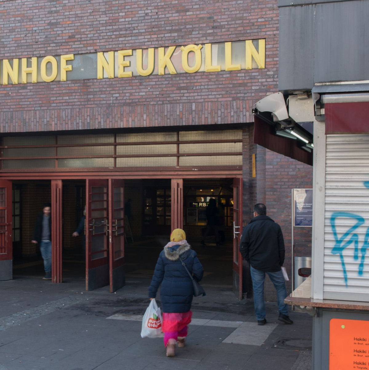 Die Kontrolle war am Berliner S-Bahnhof Neukölln. (Archivfoto) - Foto: Paul Zinken/dpa