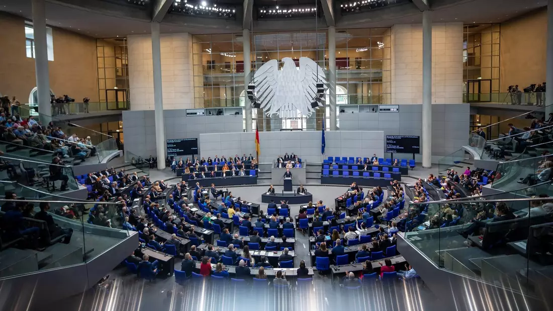 +++ Achtung Sperrfrist (Print, Radio und Online): 18.00 Uhr +++ARD-DeutschlandTREND: Beibehalten oder lockern? Deutsche sind beim Thema Schuldenbremse geteilter Meinung - Bild: presseportal.de
