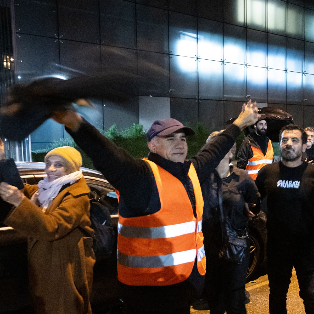 Bundesregierung schließt alle iranischen Generalkonsulate - Foto: Boris Roessler/dpa