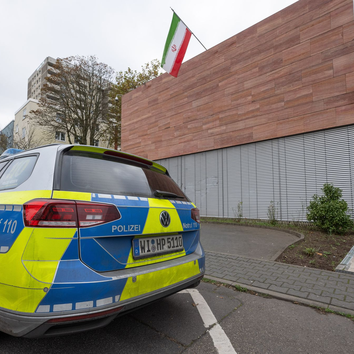 Bundesregierung schließt alle iranischen Generalkonsulate - Foto: Boris Roessler/dpa