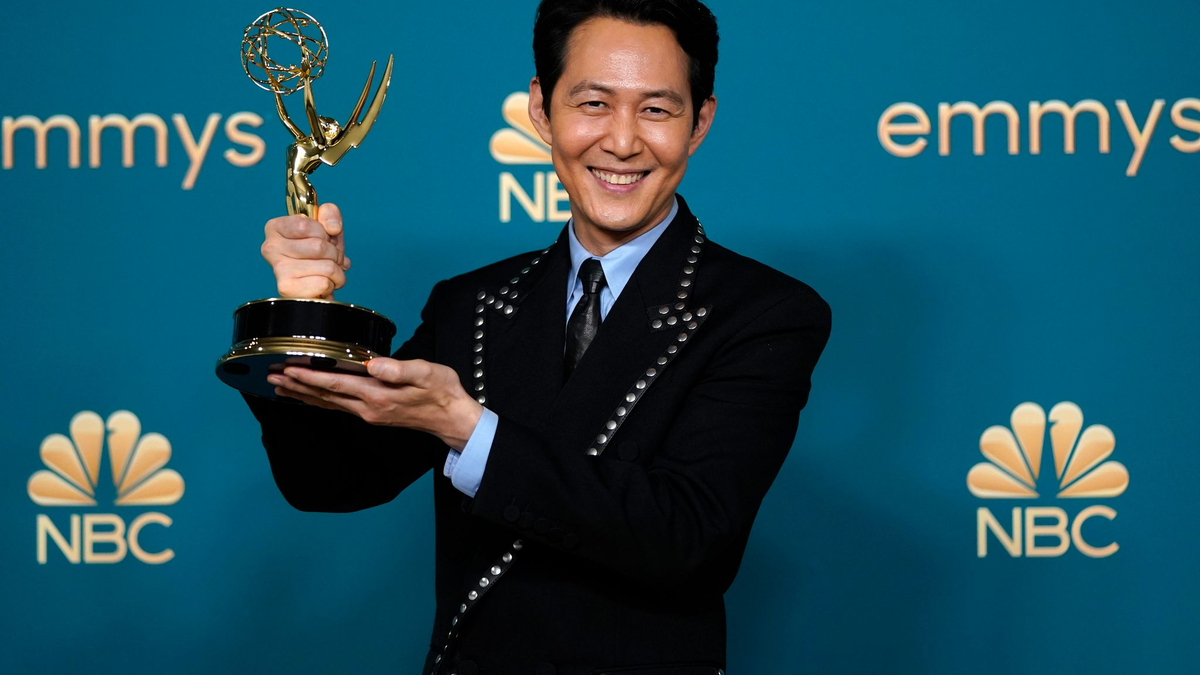 Bei den Primetime Emmys 2022 gewann «Squid Game»-Star Lee Jung-jae den Preis als «Bester Hauptdarsteller». (Archivbild) - Foto: Jae C. Hong/Invision/dpa