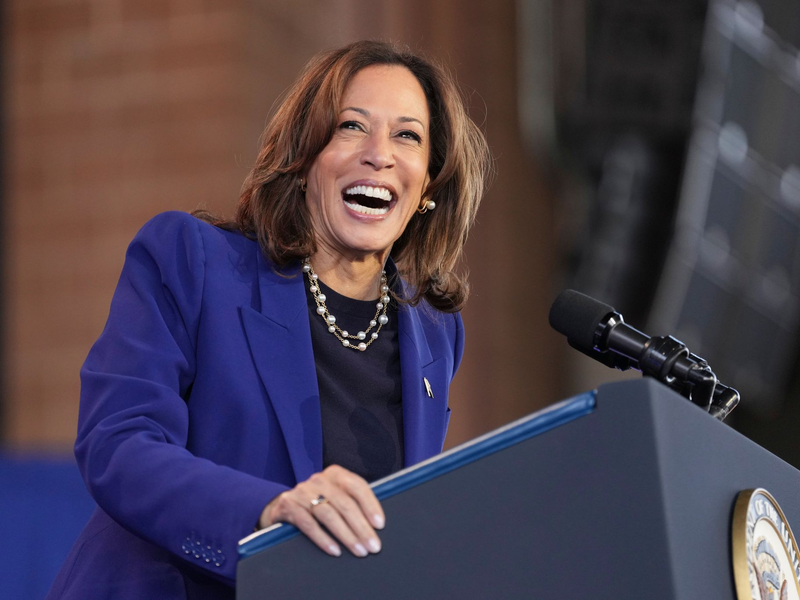 Für Harris sprachen sich schon einige Prominente aus. - Foto: Ross D. Franklin/AP