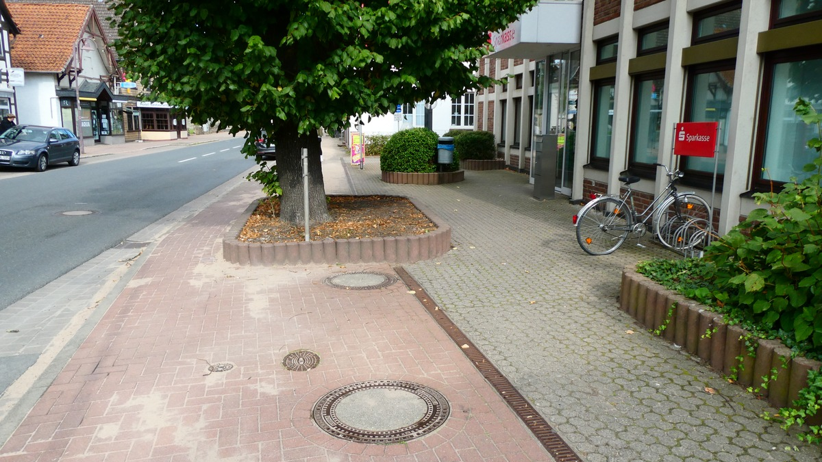 POL-HM: 14-Jähriger beschädigt Damenrad - Eigentümer gesucht - Foto: presseportal.de