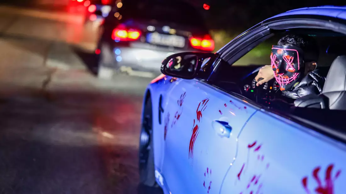 In Emmerich am Niederrhein gab es ein illegales Treffen der Tuning-Szene. - Bild: Christoph Reichwein/dpa