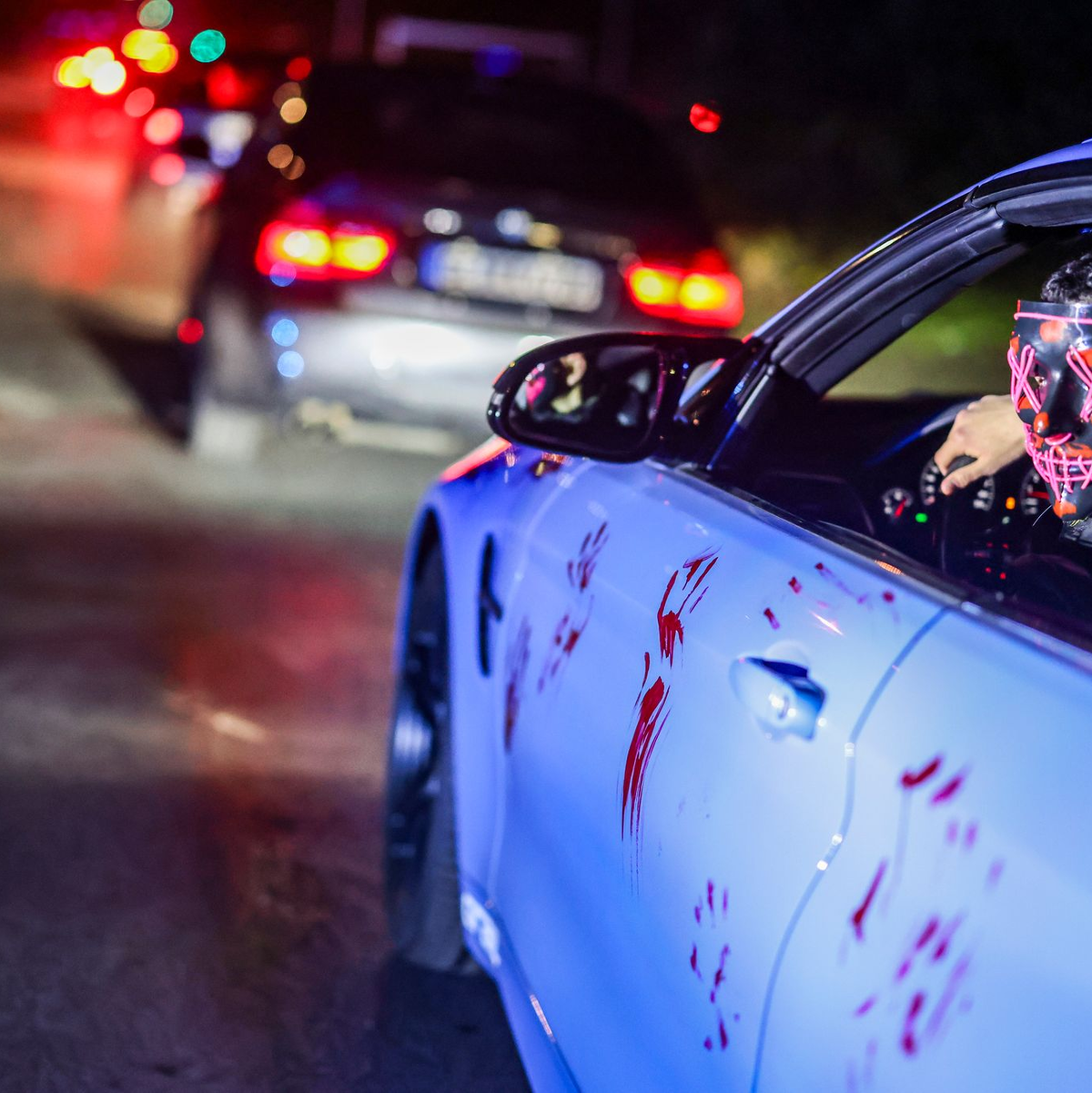 In Emmerich am Niederrhein gab es ein illegales Treffen der Tuning-Szene. - Foto: Christoph Reichwein/dpa