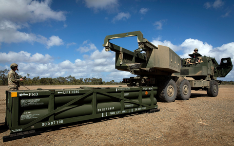 Die Ukraine bekommt ein neues Militärpaket aus Washington - unter anderem mit Munition für das Artillerieraketensystem Himars. (Archivbild) - Foto: Sgt. 1st Class Andrew Dickson/AP/dpa