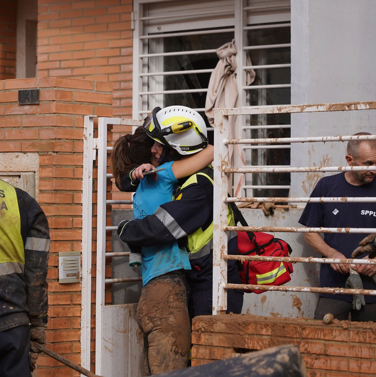 Am Dienstag hatte es teils so viel Regen gegeben wie sonst in einem Jahr.  - Foto: Alberto Saiz/AP/dpa