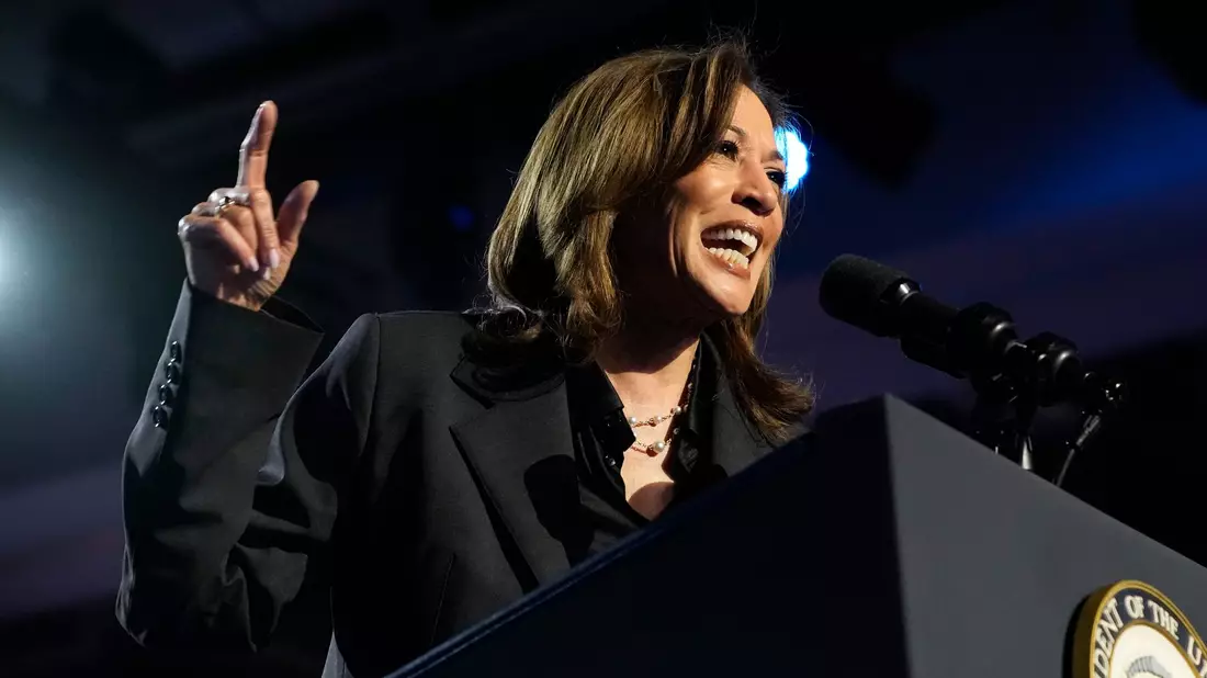 «Das ist niemand, der darüber nachdenkt, wie er euer Leben besser machen kann», sagt Harris über Trump.  - Bild: Jacquelyn Martin/AP/dpa