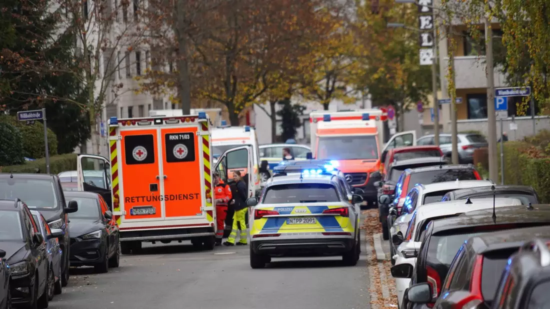Die Polizei war wegen eines Streits in einer Wohnung gerufen worden. - Bild: vifogra / Eberlein/vifogra/dpa