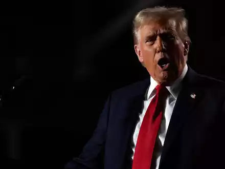 Trump ist für seine aggressive Rhetorik bekannt. (Archivbild) - Foto: Julia Demaree Nikhinson/AP/dpa