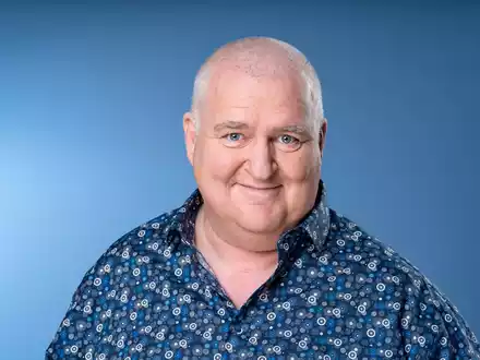 Markus Maria Profitlich: Bei Parkinson hilft auch Sport / Im Interview mit dem Gesundheitsmagazin Apotheken Umschau erzählt der Komiker, warum er über seinen Wackelkontakt lachen kann - Foto: presseportal.de