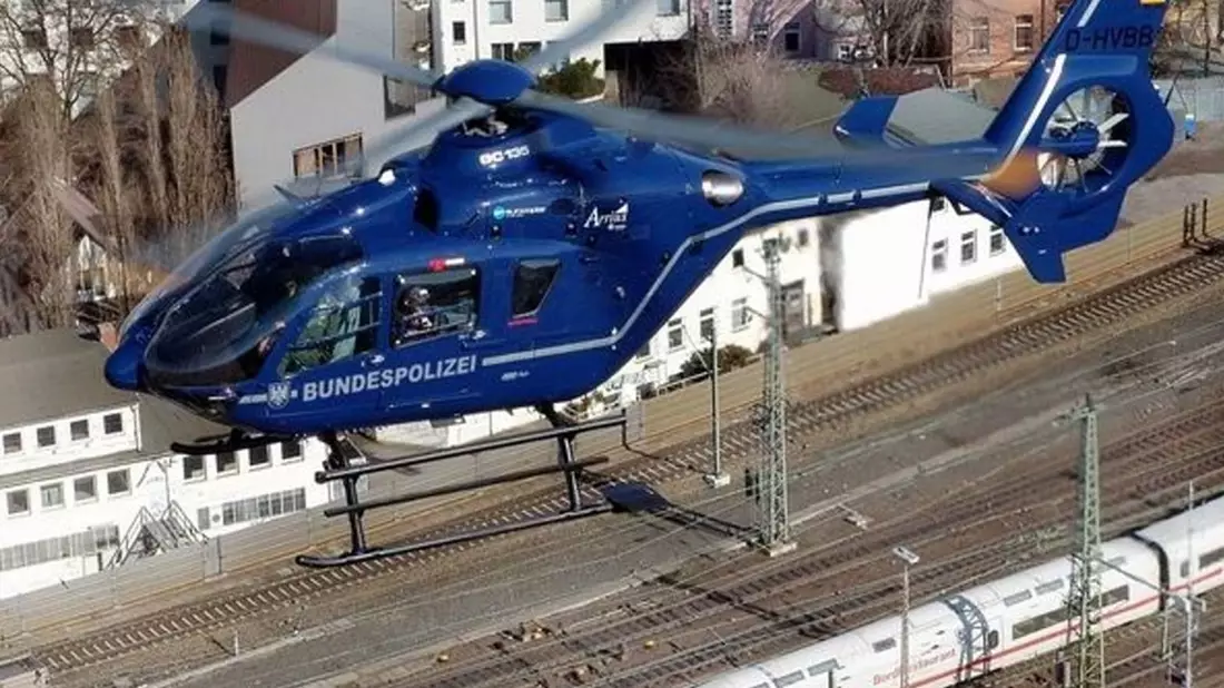 Bundespolizeidirektion München: Rucksack vergessen - S-Bahn aufgehalten / Bundespolizei ermittelt wegen gefährlichen Eingriffs in den Bahnverkehr und anderer Delikte - Bild: presseportal.de