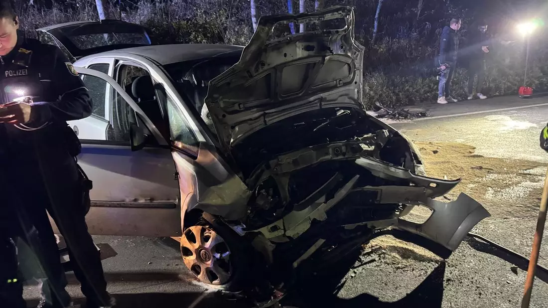 FW-EN: Schwerer Verkehrsunfall in der Nacht zum Sonntag - Bild: presseportal.de