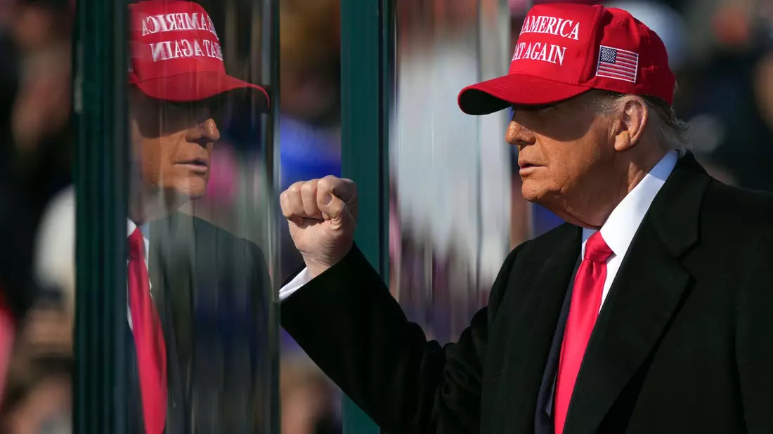 Trump sät Zweifel an demokratischen Prozessen.  - Bild: Matt Rourke/AP/dpa