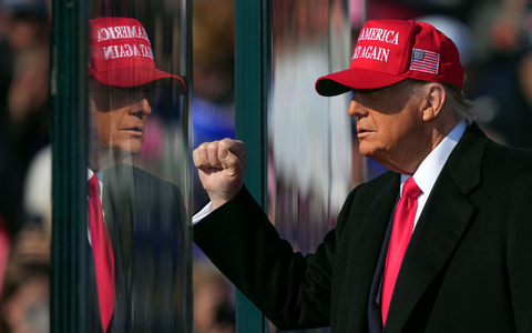 Trump sät Zweifel an demokratischen Prozessen.  - Foto: Matt Rourke/AP/dpa