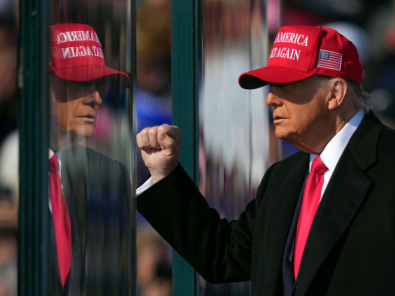 Trump sät Zweifel an demokratischen Prozessen.  - Foto: Matt Rourke/AP/dpa