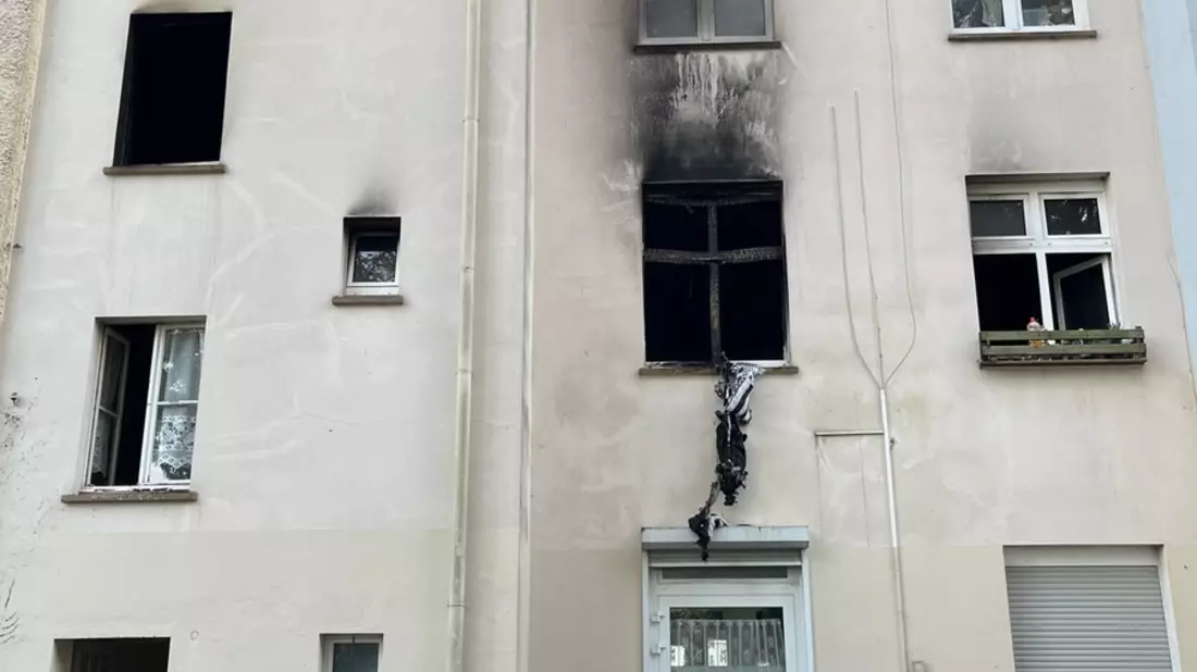FW-E: Dramatischer Wohnungsbrand - mehrere Menschen gerettet - Bild: presseportal.de