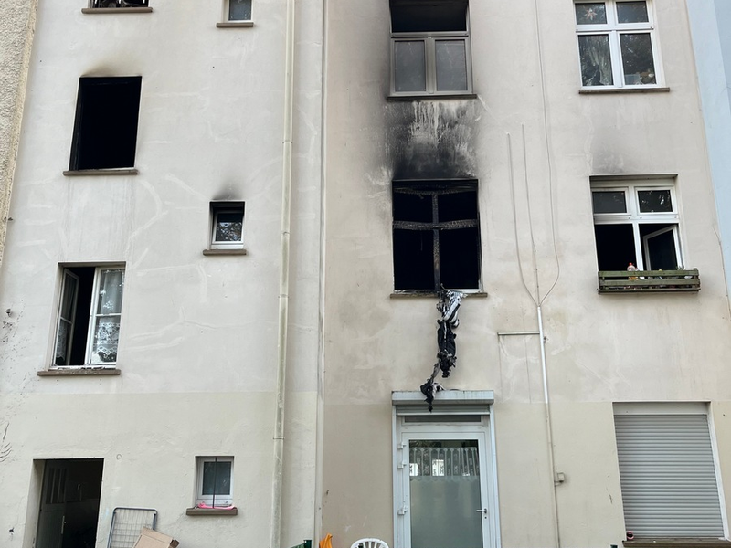 FW-E: Dramatischer Wohnungsbrand - mehrere Menschen gerettet - Foto: presseportal.de