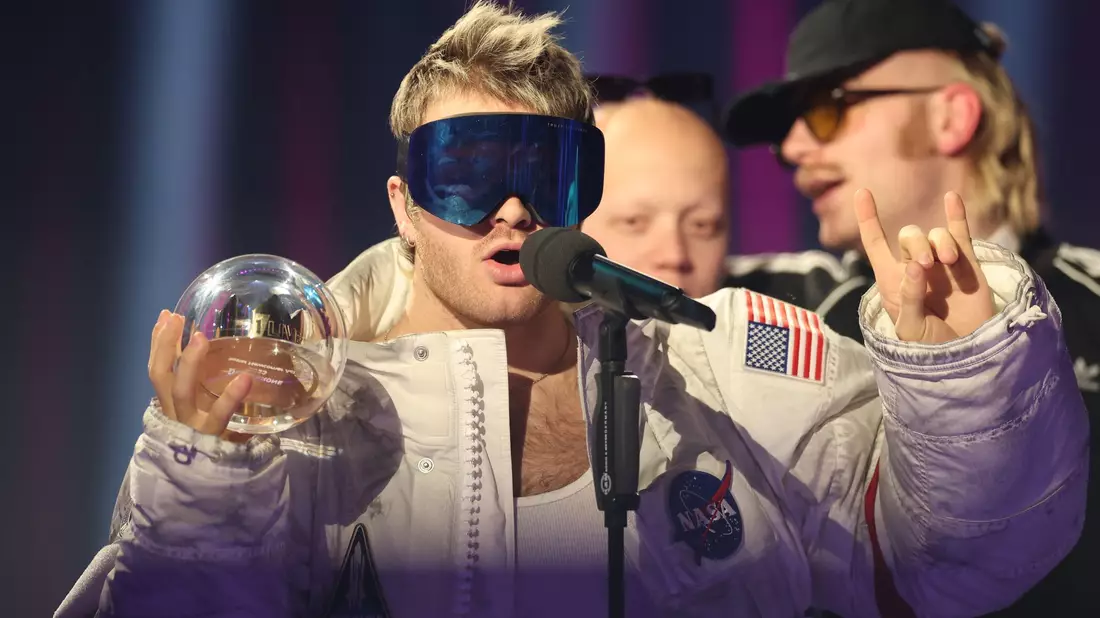 Räumte beim letzten Mal unter anderem als Bester Newcomer ab und ist nun wieder mehrfach für eine «1Live-Krone» nominiert: Ski Aggu. (Archivfoto) - Bild: Friso Gentsch/dpa