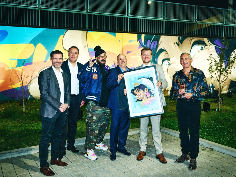 Exklusiv für den BMW Bank Drivers Club: Neues Street-Art-Kunstwerk an der Stützwand der Gustav-Adolf-Brücke der BMW Niederlassung Nürnberg feierlich enthüllt - Foto: presseportal.de