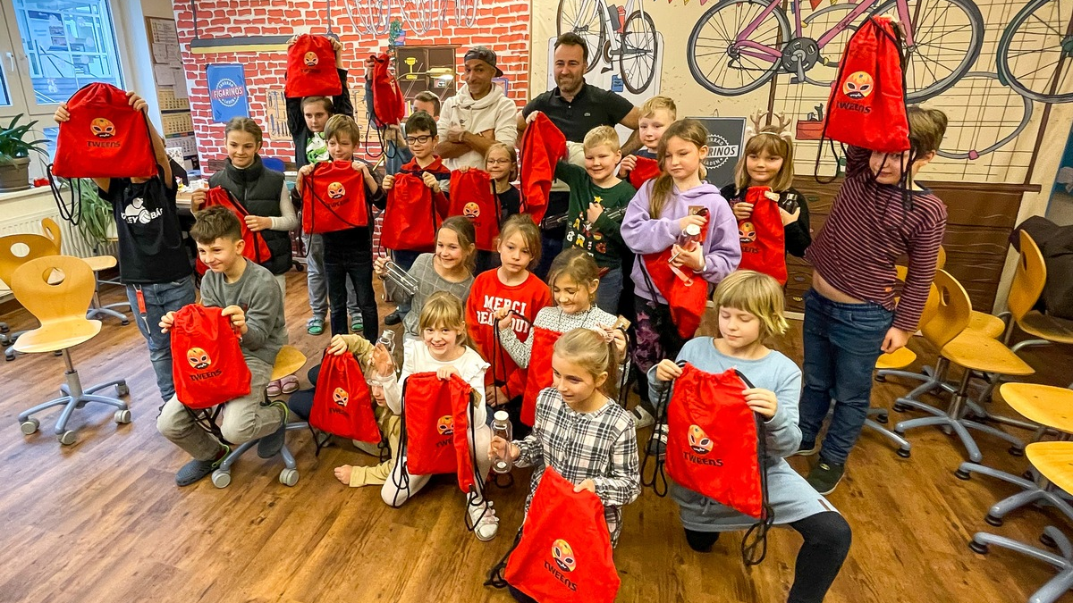 „Figarinos Fahrradladen“: Beliebter MDR TWEENS-Podcast geht auf Weihnachtstour - Foto: presseportal.de