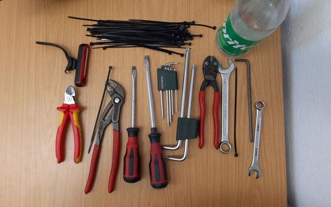 BPOLI EF: Fahrraddiebe auf frischer Tat ertappt - Foto: presseportal.de