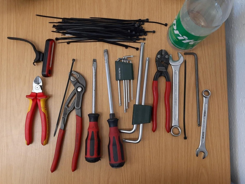 BPOLI EF: Fahrraddiebe auf frischer Tat ertappt - Foto: presseportal.de