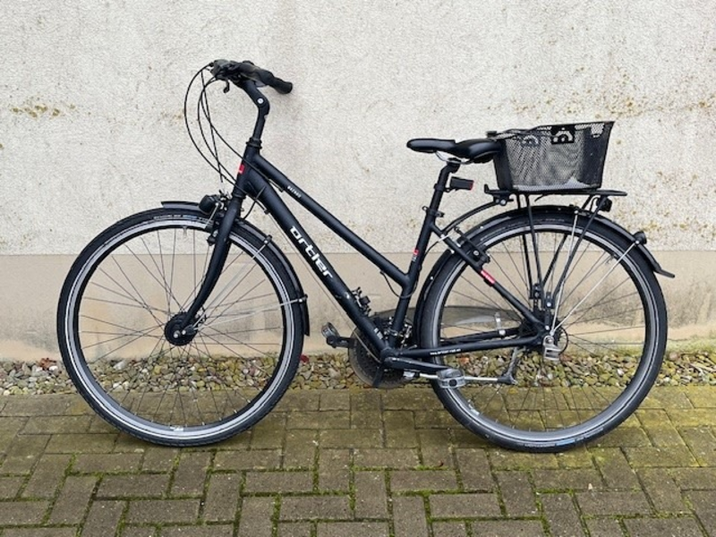 POL-HK: Essel/A 7: Ohne Führerschein und unter Drogeneinfluss; Schwarmstedt: Fahrradeigentümer gesucht (FOTO); Soltau: Vorsicht: Betrüger geben sich als Vorwerk-Mitarbeiter aus! - Foto: presseportal.de