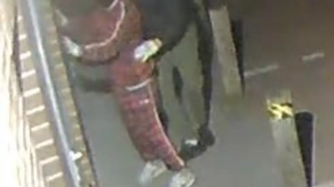POL-FL: Öffentlichkeitsfahndung mit Bildern nach Einbruchdiebstahl in Supermarkt - Bild: presseportal.de