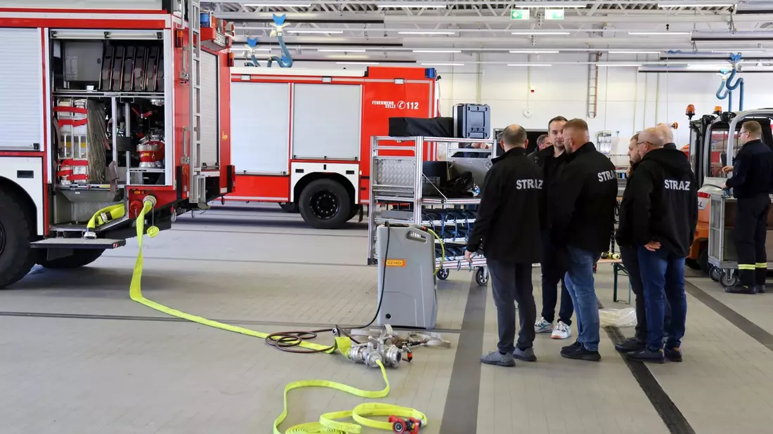 FW Hambühren: Internationaler Austausch zwischen Freiwilligen Feuerwehren der Gemeinden Hambühren und Buk (Polen) - Bild: presseportal.de