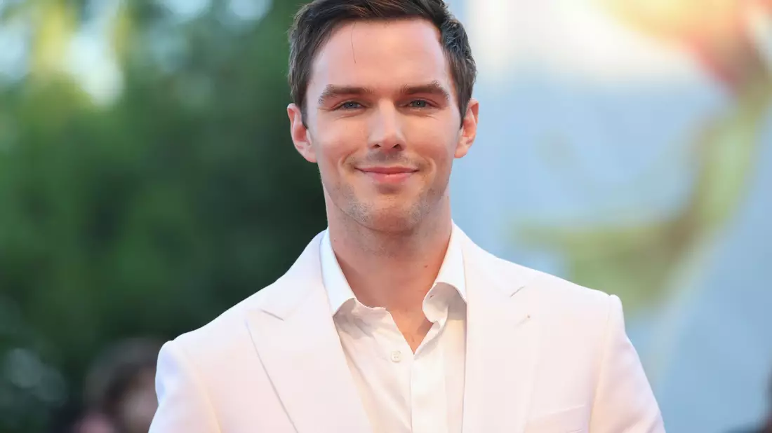 Der britische Schauspieler Nicholas Hoult. (Archivbild) - Bild: Vianney Le Caer/Invision/AP/dpa