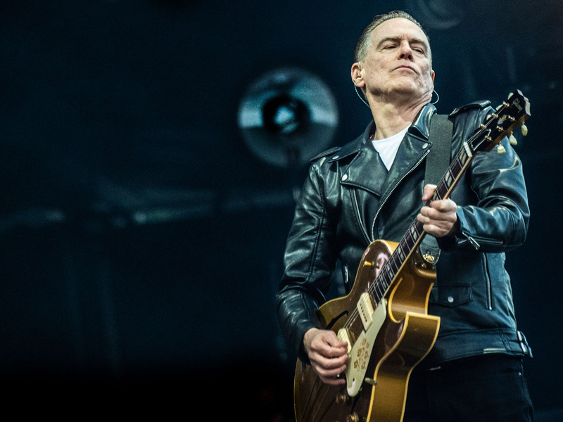 Er ist Spezialist für romantische Balladen, aber im Kern ist Bryan Adams ein Rocker geblieben. (Archivfoto) - Foto: Helle Arensbak/Ritzau Scanpix Foto/AP/dpa