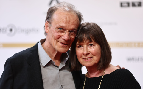 Schaupieler Edgar Selge findet, dass die Gesellschaft psychisch labile Menschen begleiten muss. - Foto: Christoph Soeder/dpa Schaupieler Edgar Selge findet, dass die Gesellschaft psychisch labile Menschen begleiten muss. - Foto: Christoph Soeder/dpa