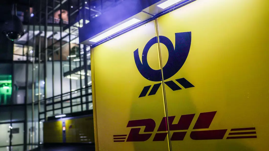 Gründe für die negative Entwicklung sind Firmenangaben zufolge ein weniger lukratives Frachtgeschäft und ein deutlich schwächeres Briefgeschäft. (Archivbild) - Bild: Oliver Berg/dpa