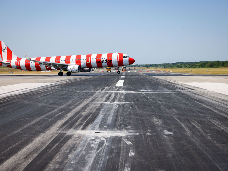 Die Condor fliegt bald auch innerdeutsch. (Archivbild) - Foto: Christian Charisius/dpa