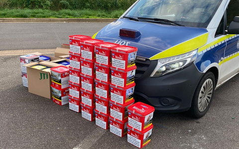 HZA-SB: Saarbrücker ZOLL stellt Jahresbilanz 2024 vor; Über 6 Tonnen Wasserpfeifentabak sichergestellt - Foto: presseportal.de