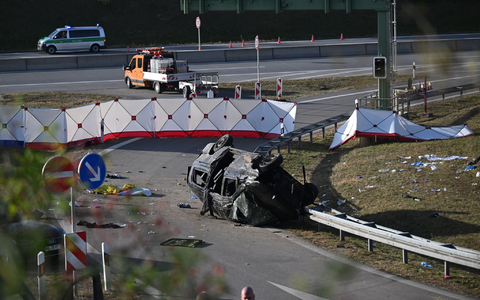 Der Wagen wurde völlig zerstört. (Archivbild) - Foto: Sven Hoppe/dpa