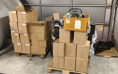 HZA-S: HZA-S: Finanzkontrolle Schwarzarbeit Stuttgart durchsucht Wohn- und Geschäftsräume eines Shisha-Bar-Inhabers - Foto: presseportal.de