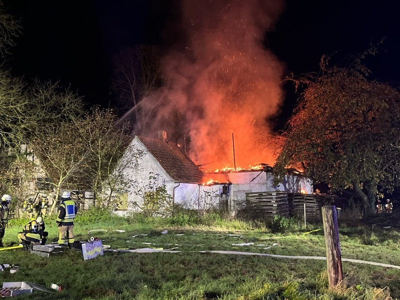 POL-MI: Leerstehendes Bauernhaus fängt Feuer - Foto: presseportal.de
